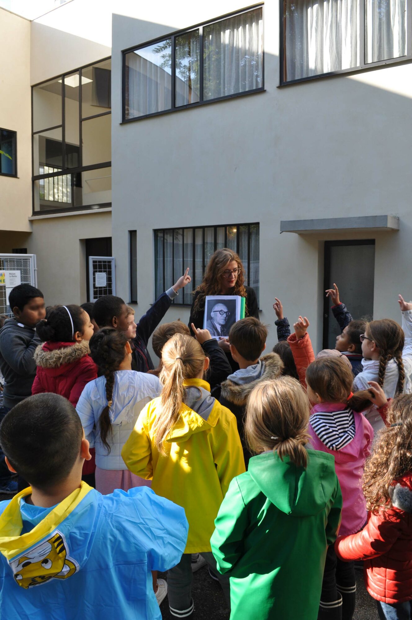 Une visite scolaire à la Maison La Roche © FLC / ADAGP