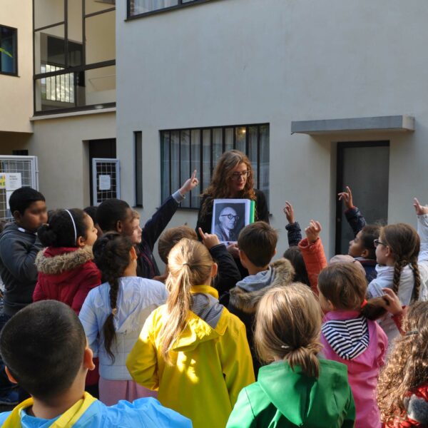 Une visite scolaire à la Maison La Roche © FLC / ADAGP 